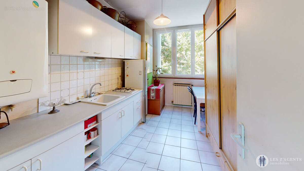 Appartement à SAINT-MARTIN-D&#039;HERES