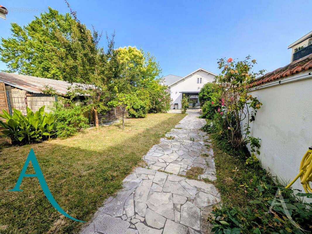 Maison T5 jardin, 2 terrasses, Carport / Toulouse Rangueil / Jules Julien - photo 13