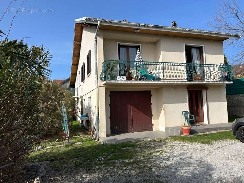 Maison à BRISON-SAINT-INNOCENT
