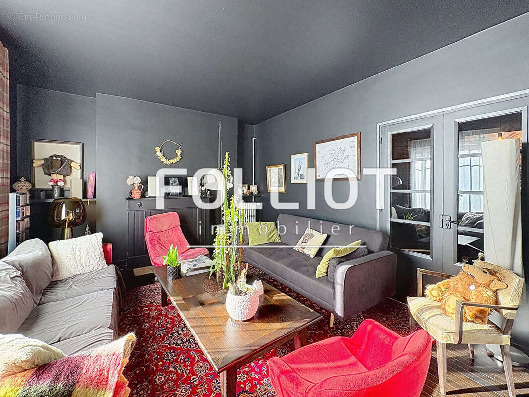 Appartement à FOUGERES