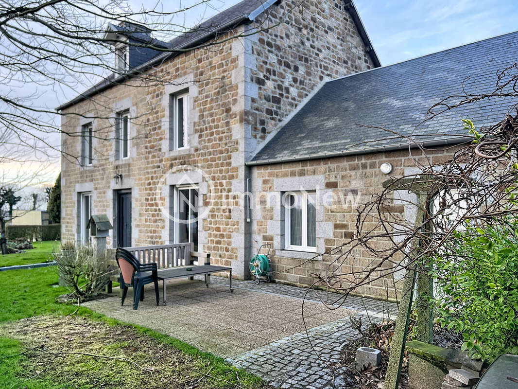 Maison / La Bloutiere/ avec garage et terrain. - photo 12
