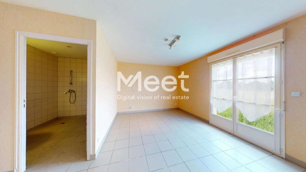 Commerce 790 m² à Diges  - photo 17