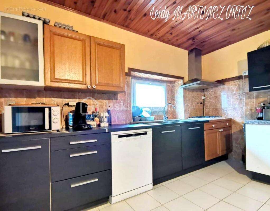 Vaste maison landaise en pierre, 170m², piscine, dépendances. Terrain 3000m² - photo 6