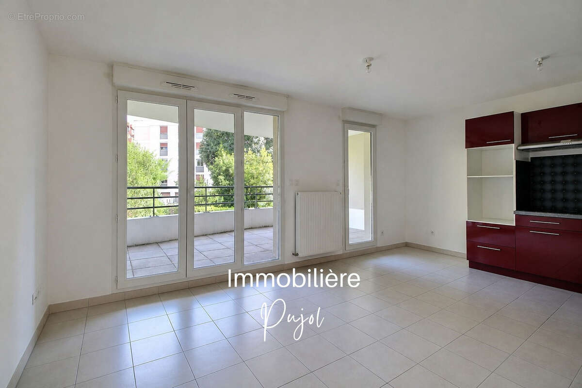 Cabot 13009 - T3 récent sur verdure avec terrasse et garage double - photo 3