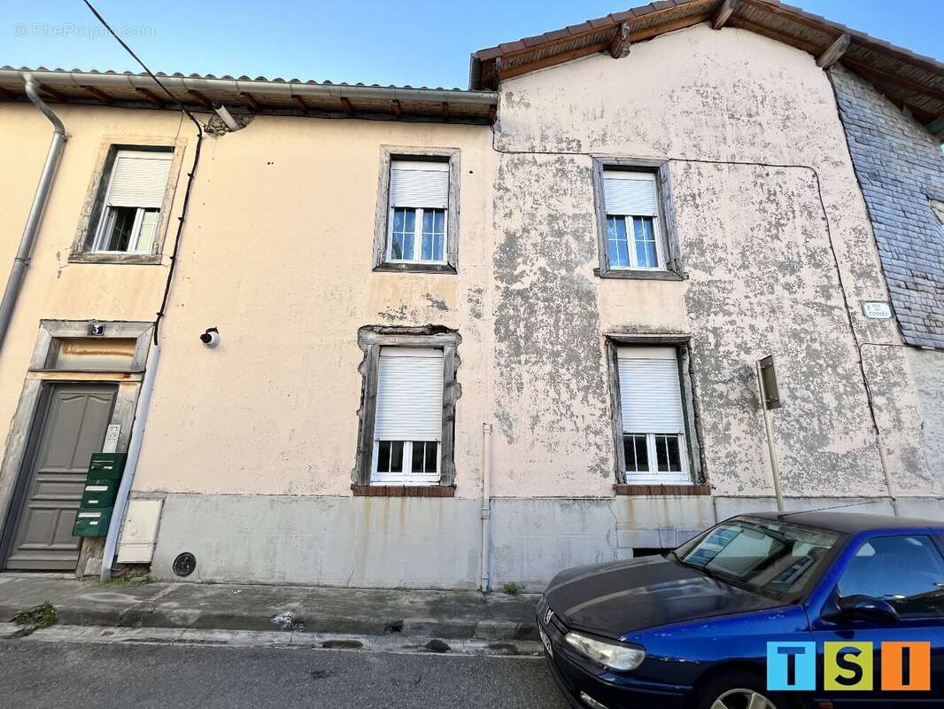 Maison à MONTREJEAU