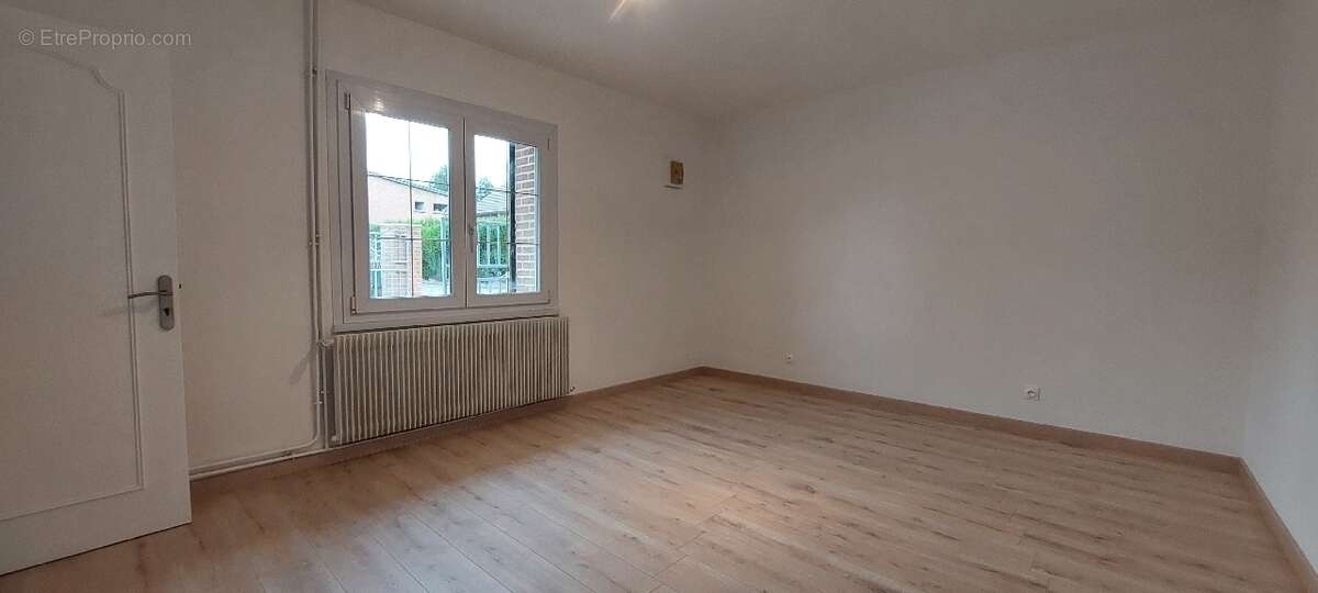 Maison à FRESNICOURT-LE-DOLMEN