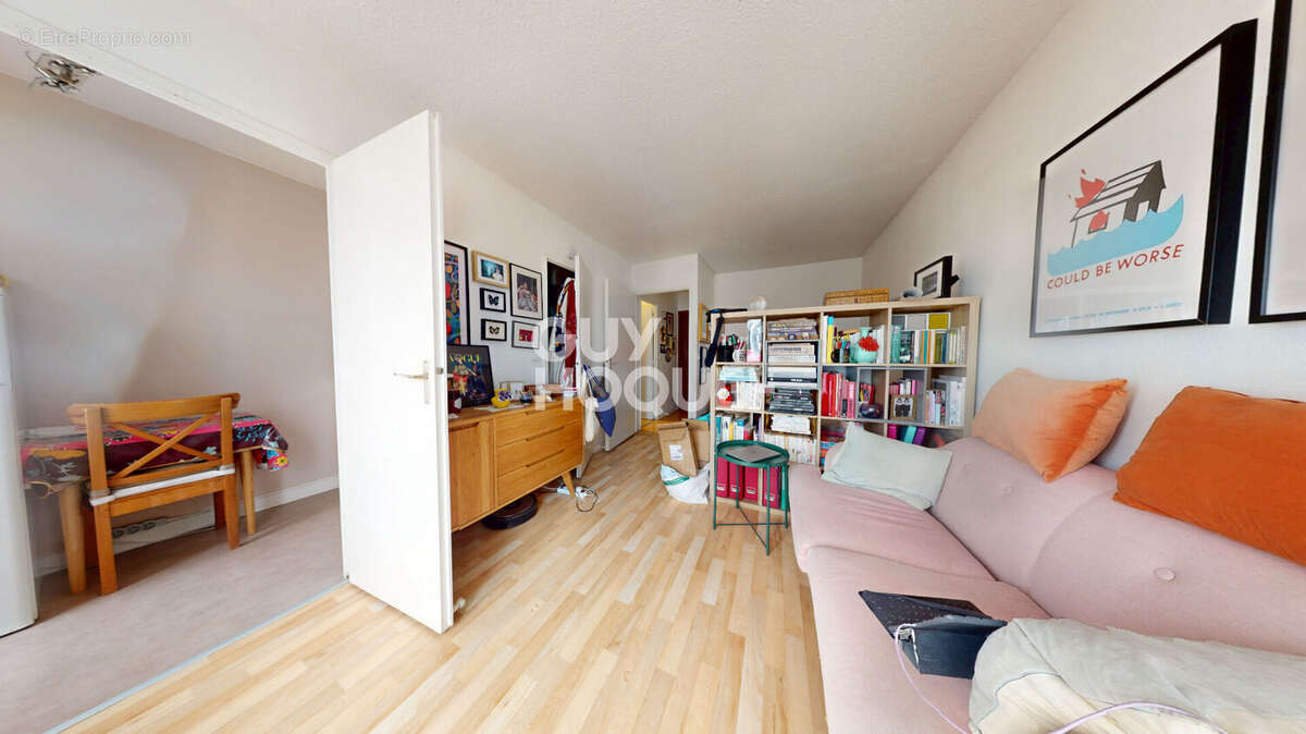 Appartement à PARIS-20E
