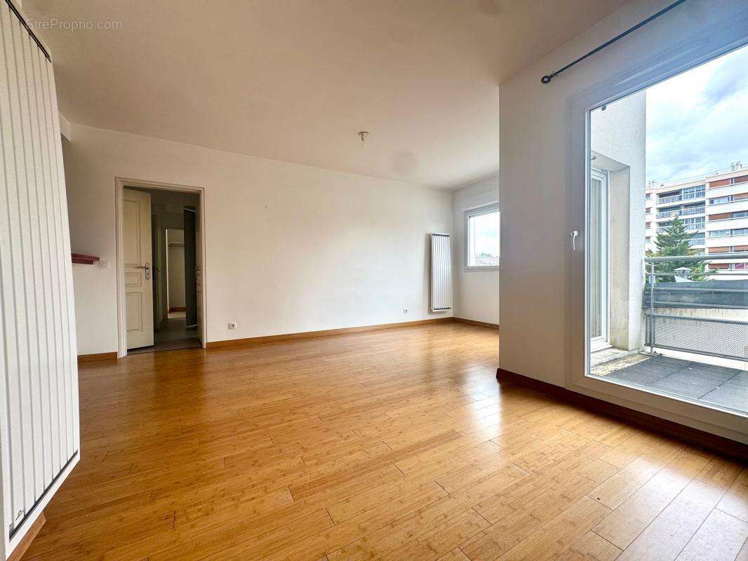 Appartement à JUVISY-SUR-ORGE