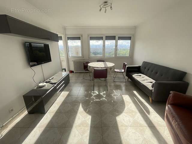 Appartement à MAISONS-ALFORT