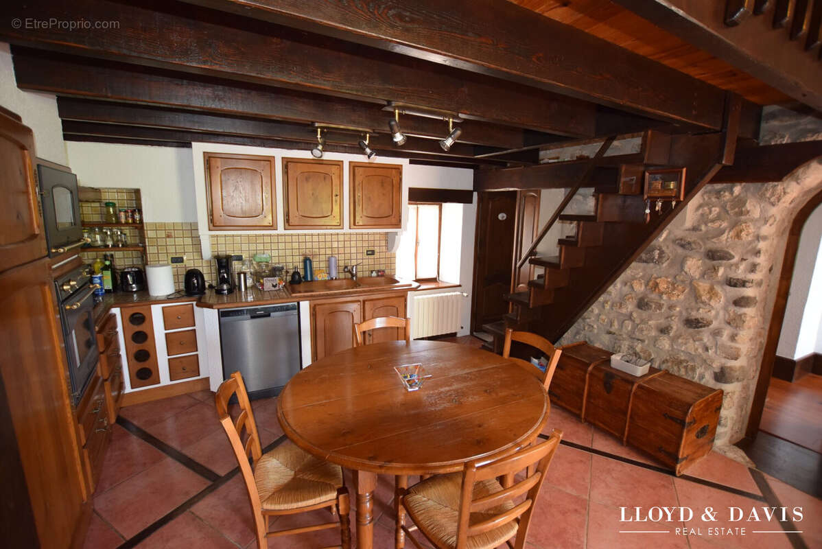 Maison 160 m² à Chomerac  - photo 5