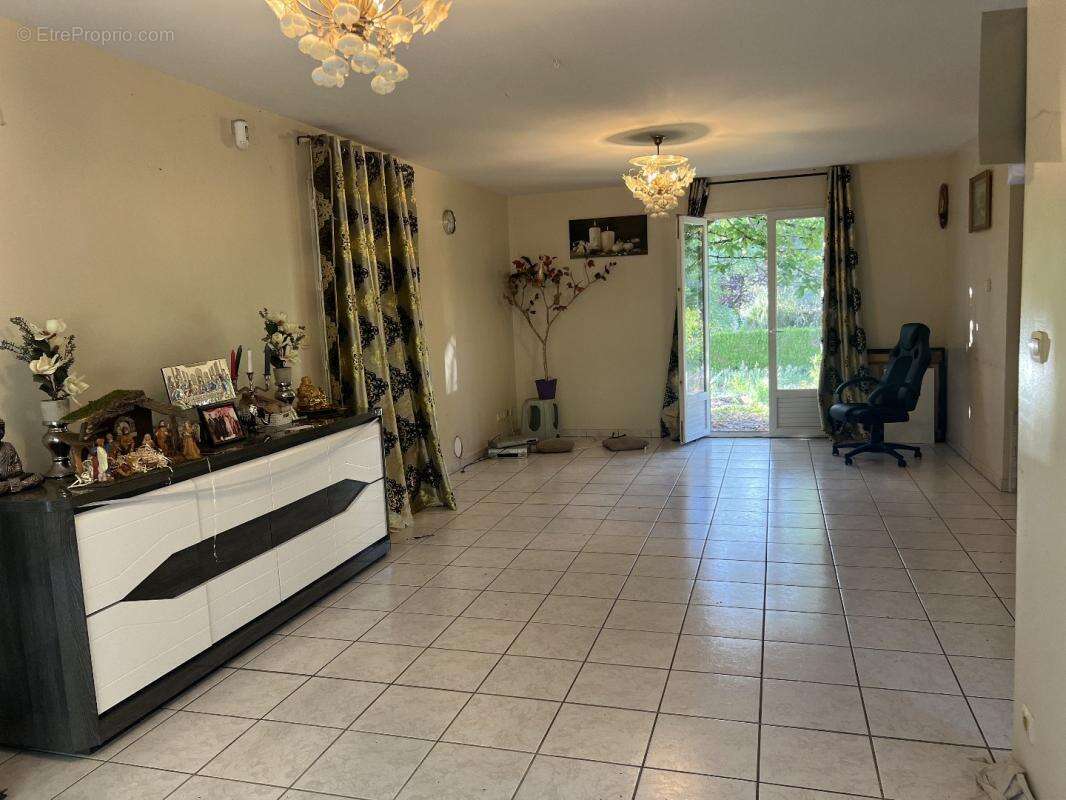 Maison à CHATELLERAULT