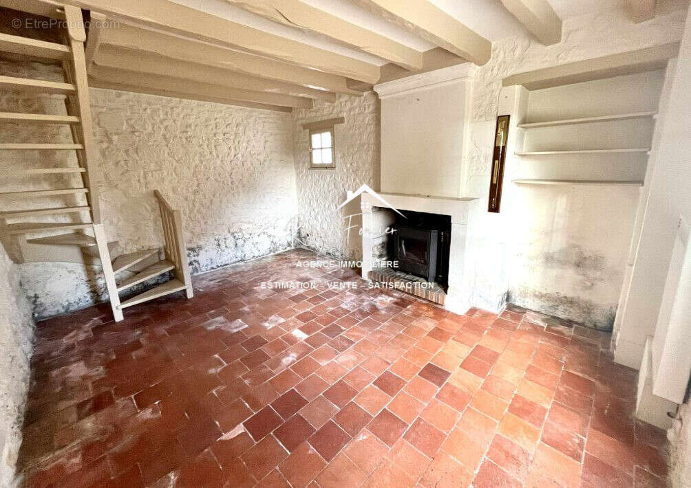 Salle à manger - Maison à L&#039;ILE-BOUCHARD