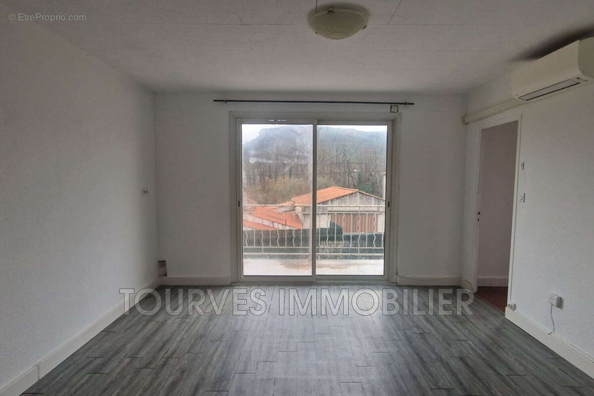 Maison à TOURVES