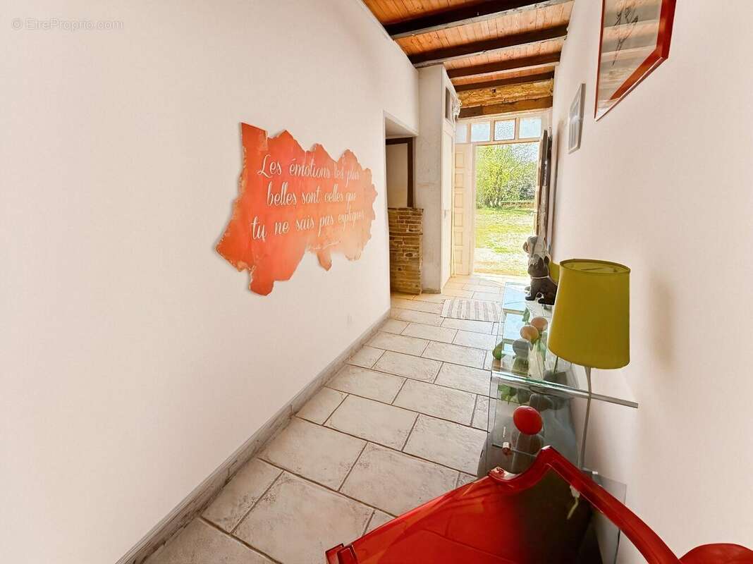 Maison à SAINT-CLAR-DE-RIVIERE