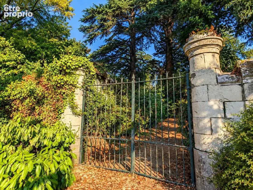 Proche du chêne - Demeure d'exception du XIX siècle - 550 m² - 12 chambres - dortoir - au coeur d'un parc de plus de 2ha avec ac - photo 13