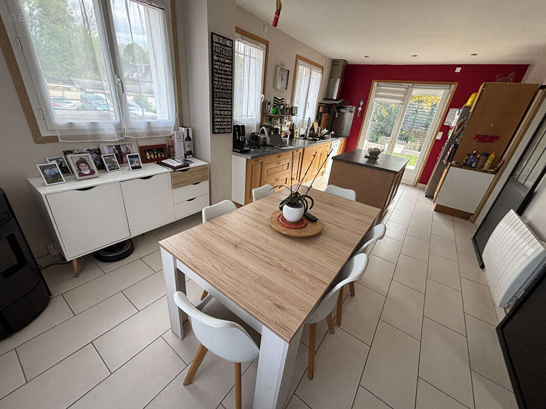 Maison à NOGENT-LE-ROI