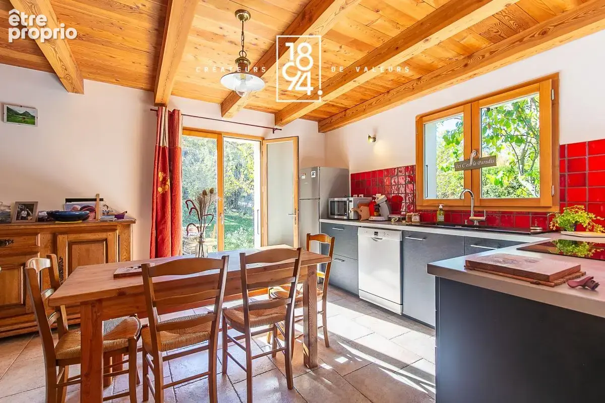 Chalet T5 à vendre Barcelonnette 04 (04400)  165 m²  Terrasse, Jardin  - photo 3