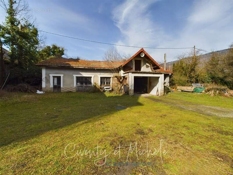 Appartement à AIGUEBELLE