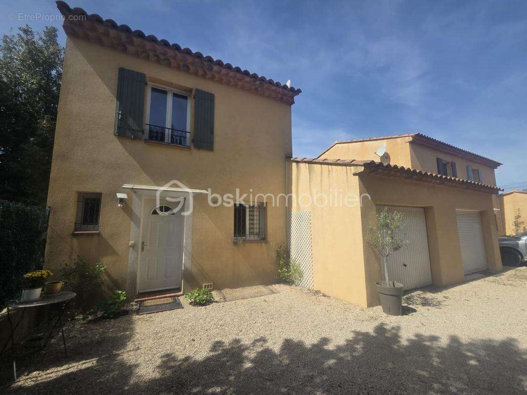 Maison à LA BASTIDE-DES-JOURDANS