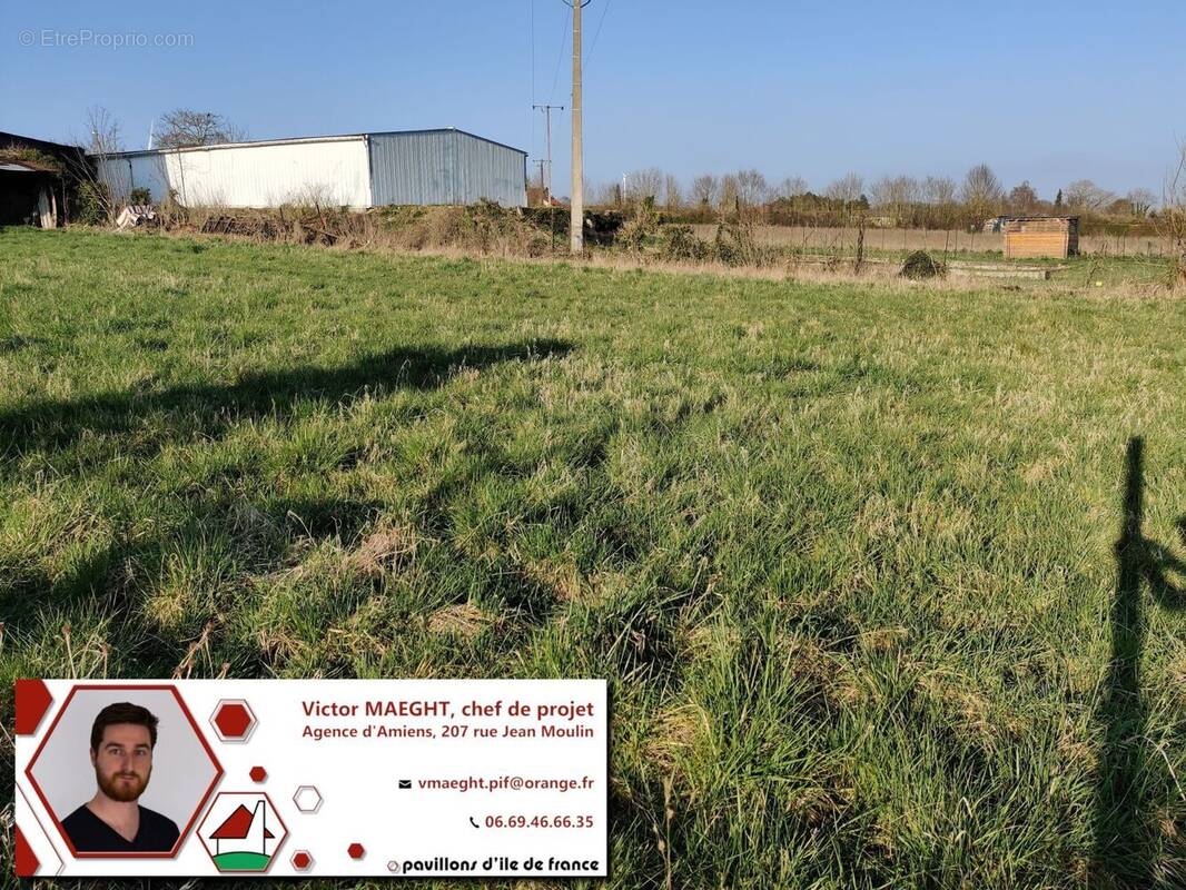 Terrain à THEZY-GLIMONT