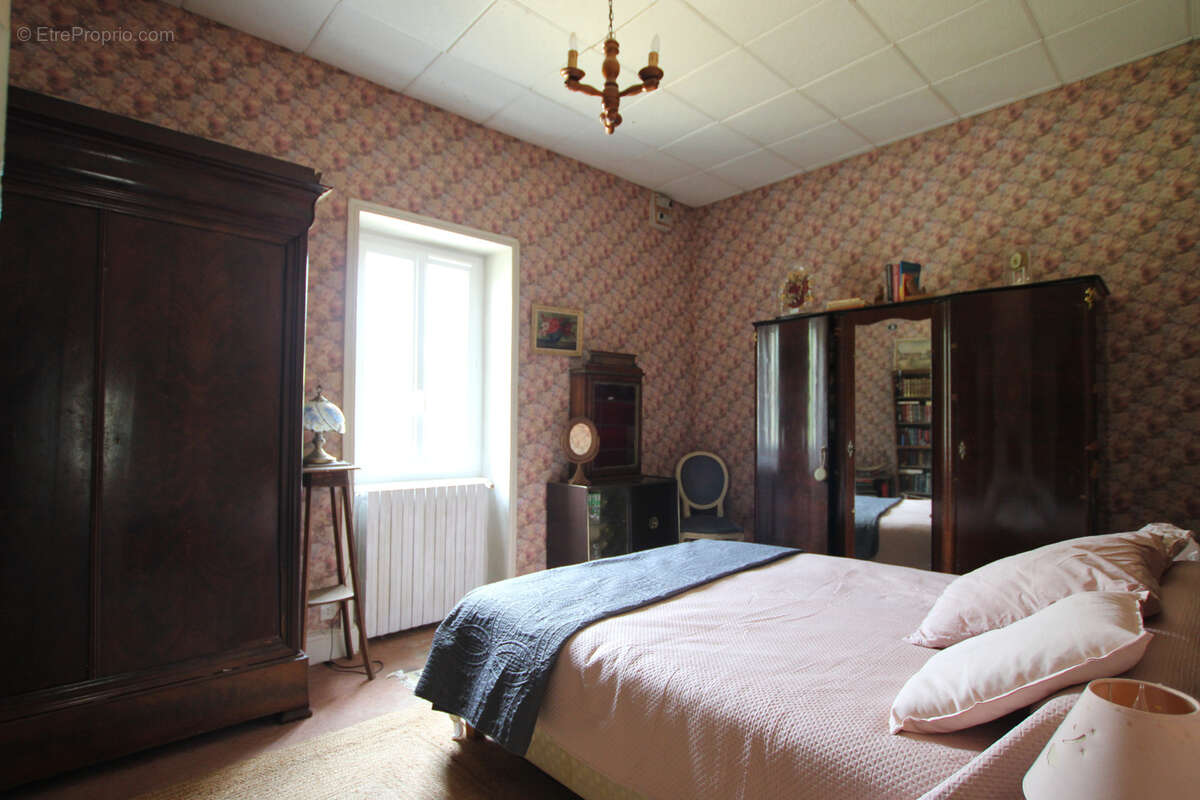 Maison à SERBANNES