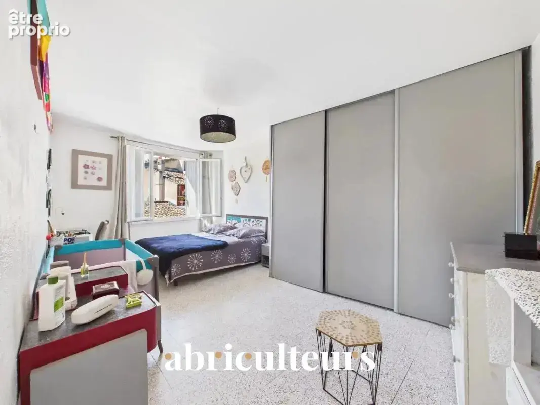 Maison de village de 152 m² avec terrasse en vente à La-Roque-d'Anthéron  (13640) - photo 6