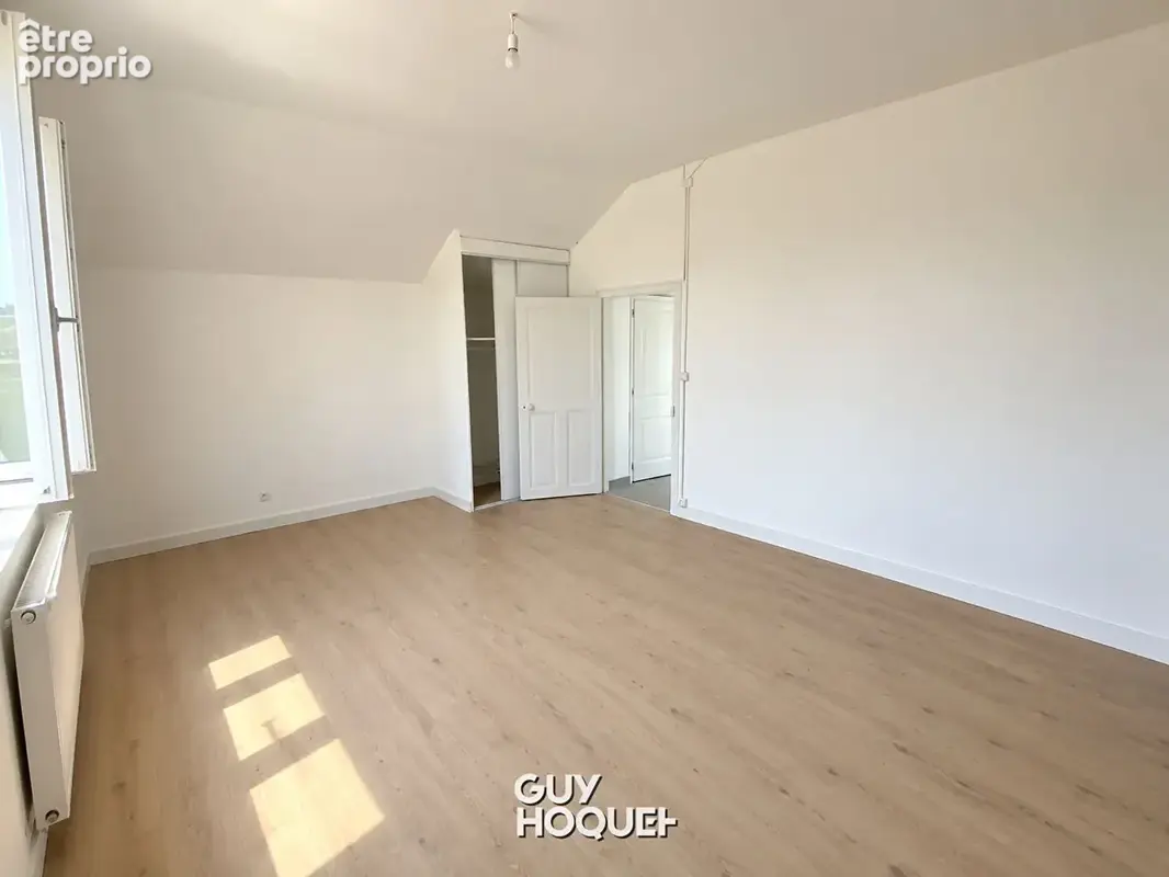 Maison rénovée avec garage et dépendances - Montceau-les-Mines - photo 6