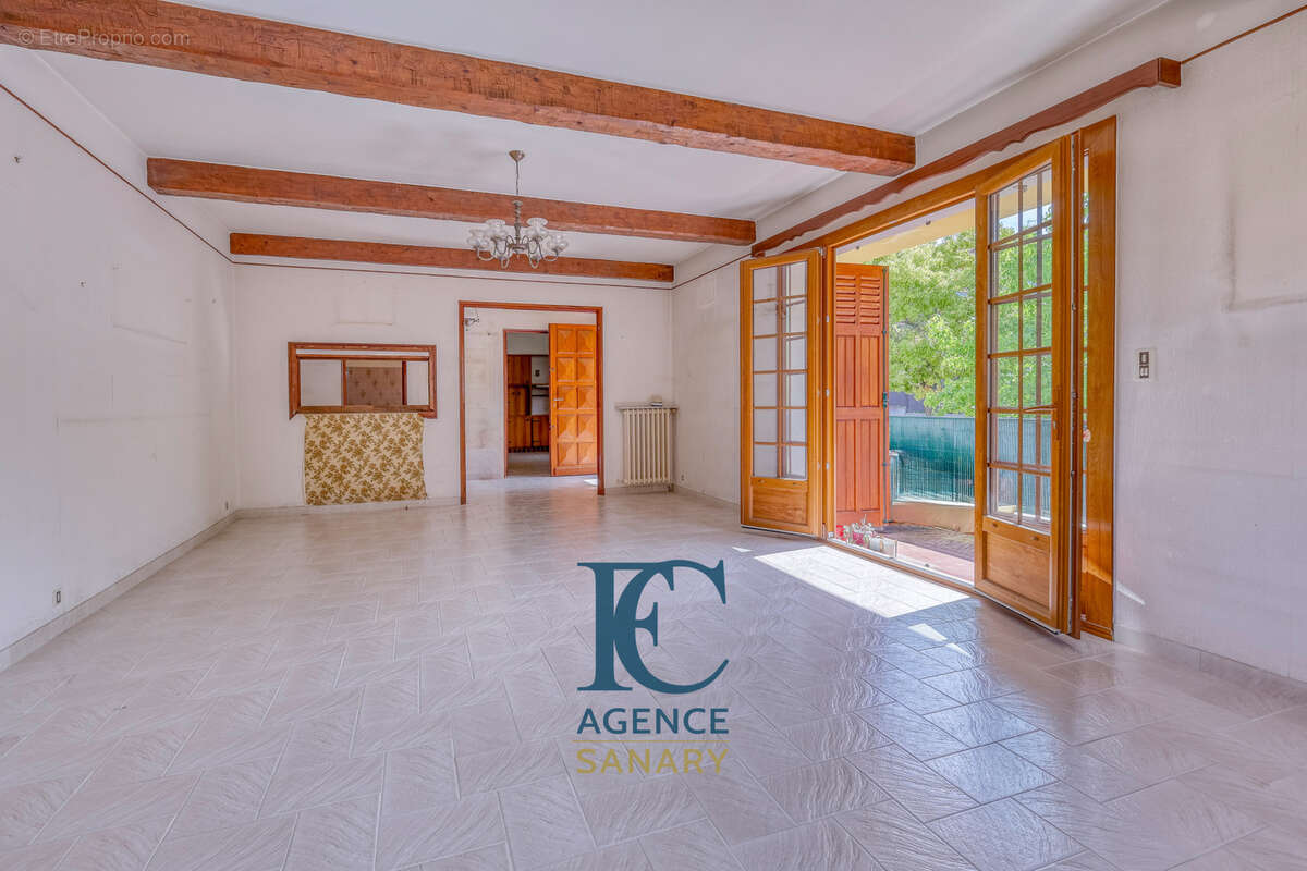 Appartement à SANARY-SUR-MER