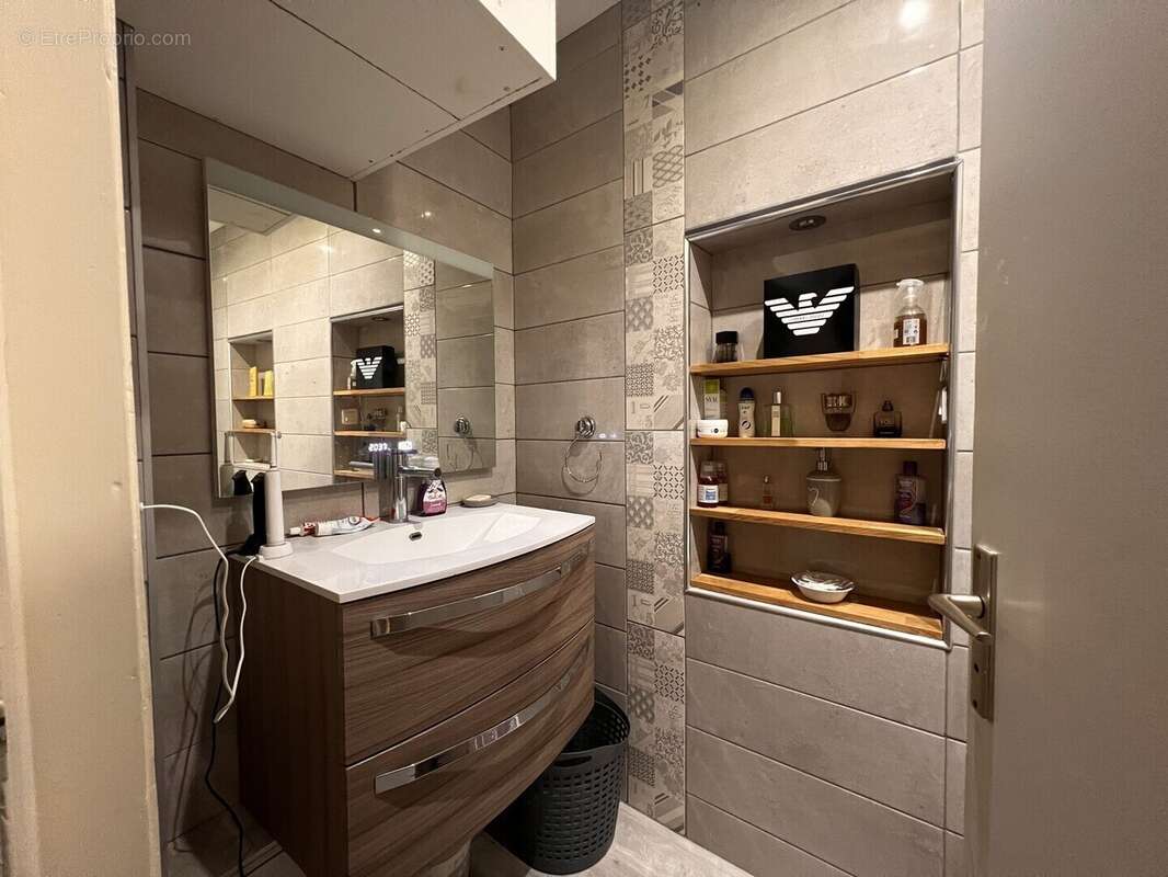 Appartement à CHALLES-LES-EAUX