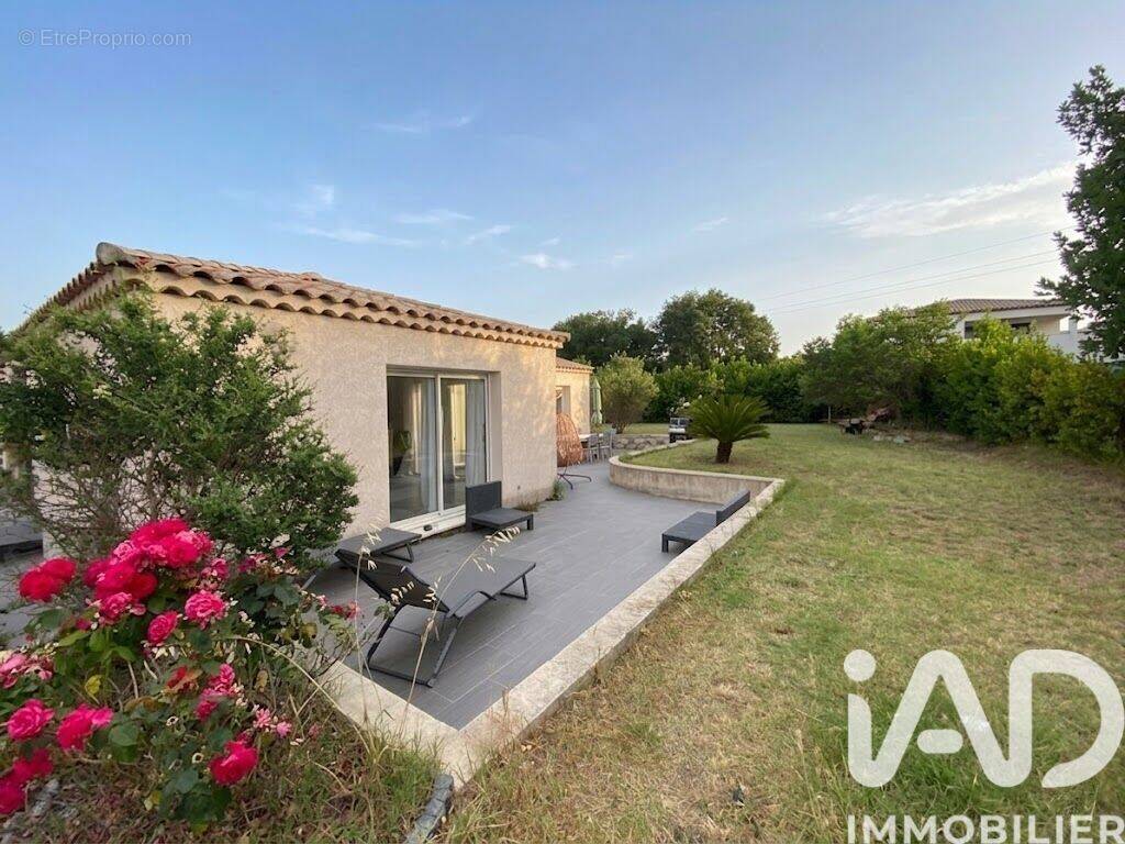 Photo 1 - Maison à PUGET-SUR-ARGENS