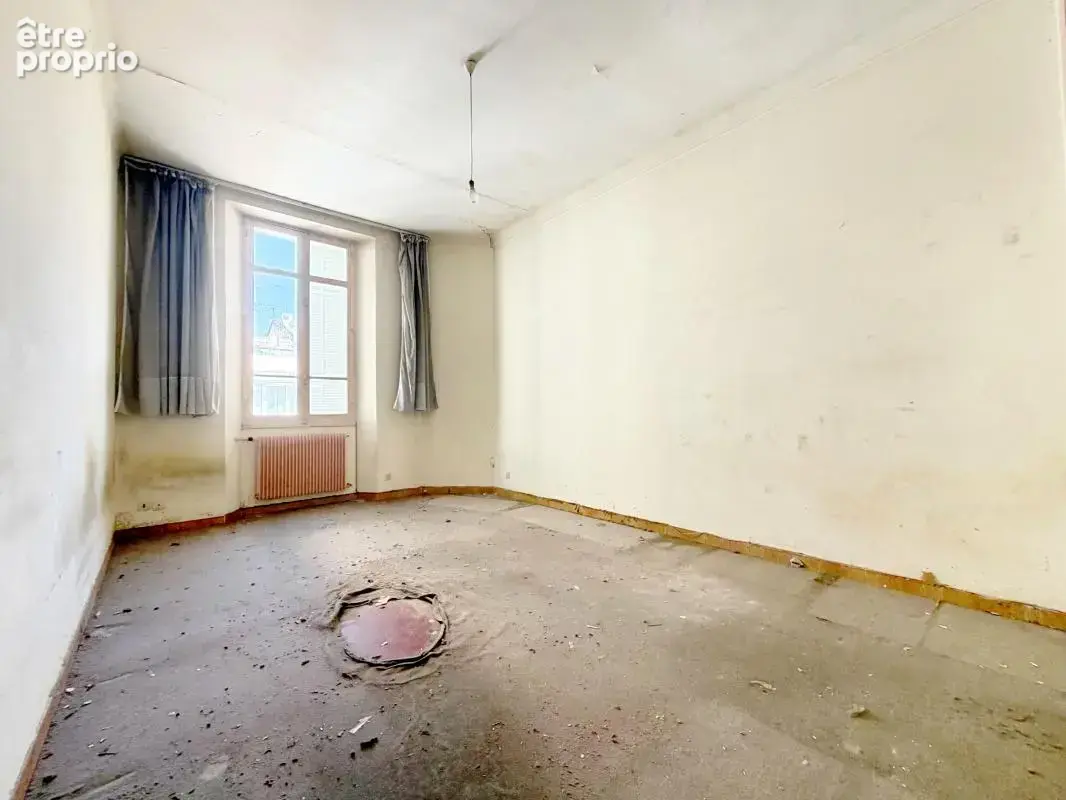  Baisse du prix!!! Cannes Carré d'or — 2 pièces 47 m², dernier étage, potentiel - photo 2