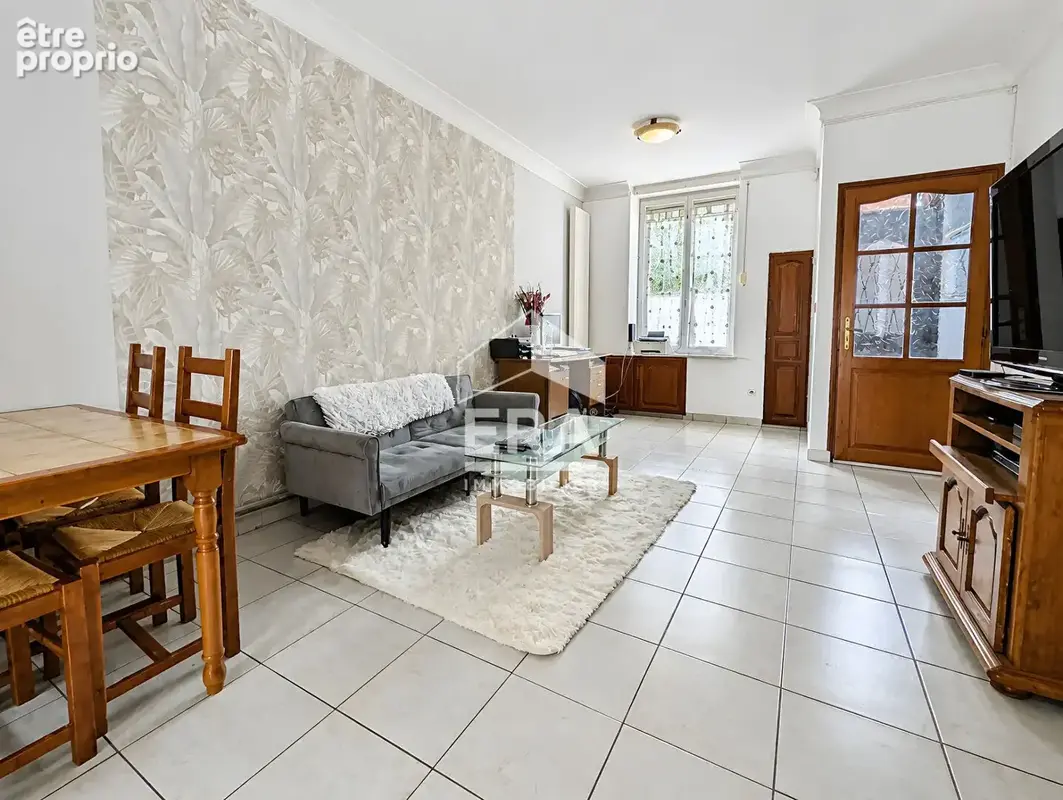 Maison 68 m² - Croix Mairie - Proche Métro et Tram - photo 2