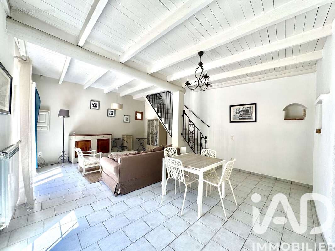 Photo 2 - Maison à BOLLENE