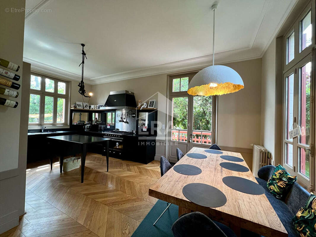 Maison à LE BOUSCAT