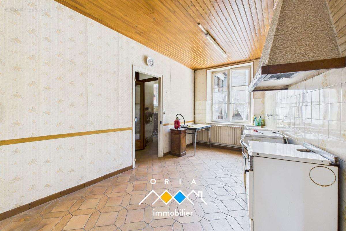 Maison à THIAUCOURT-REGNIEVILLE