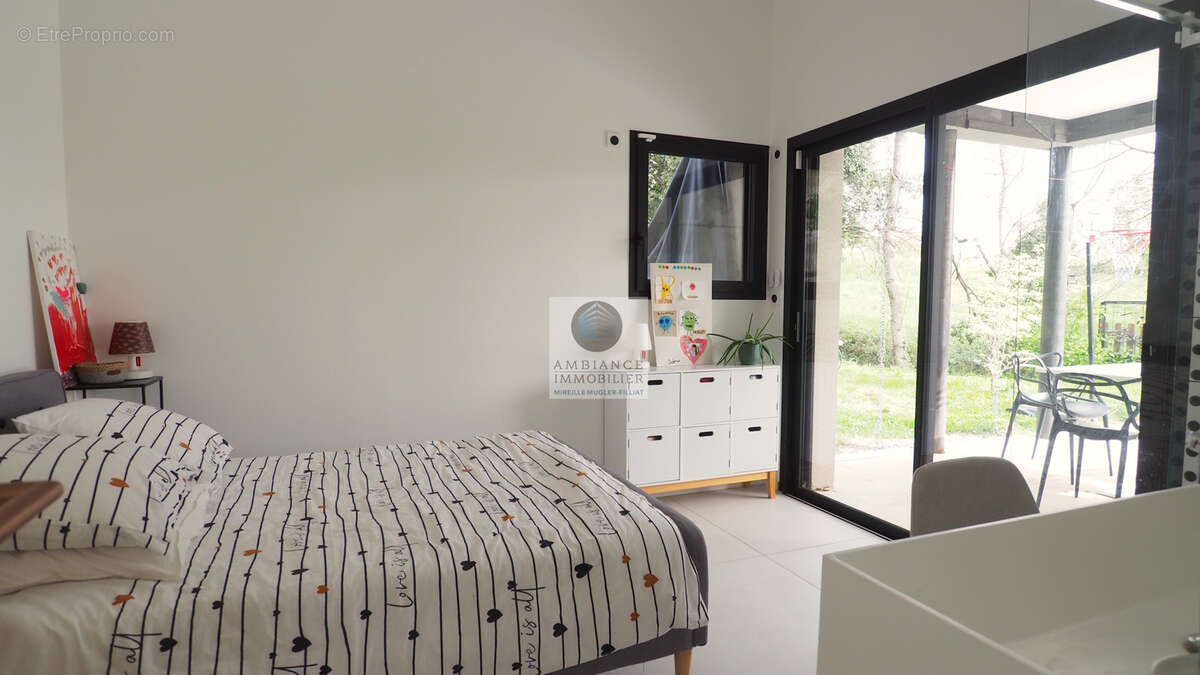 Maison à SAINT-PERAY