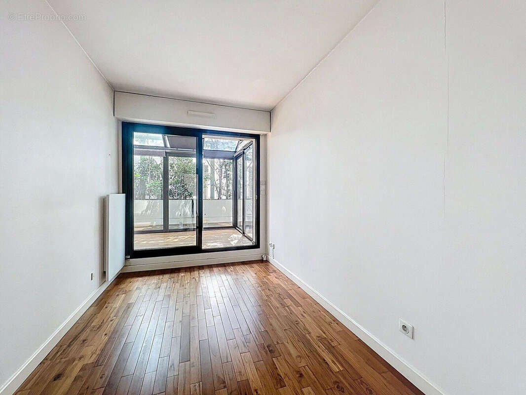 Appartement à SURESNES