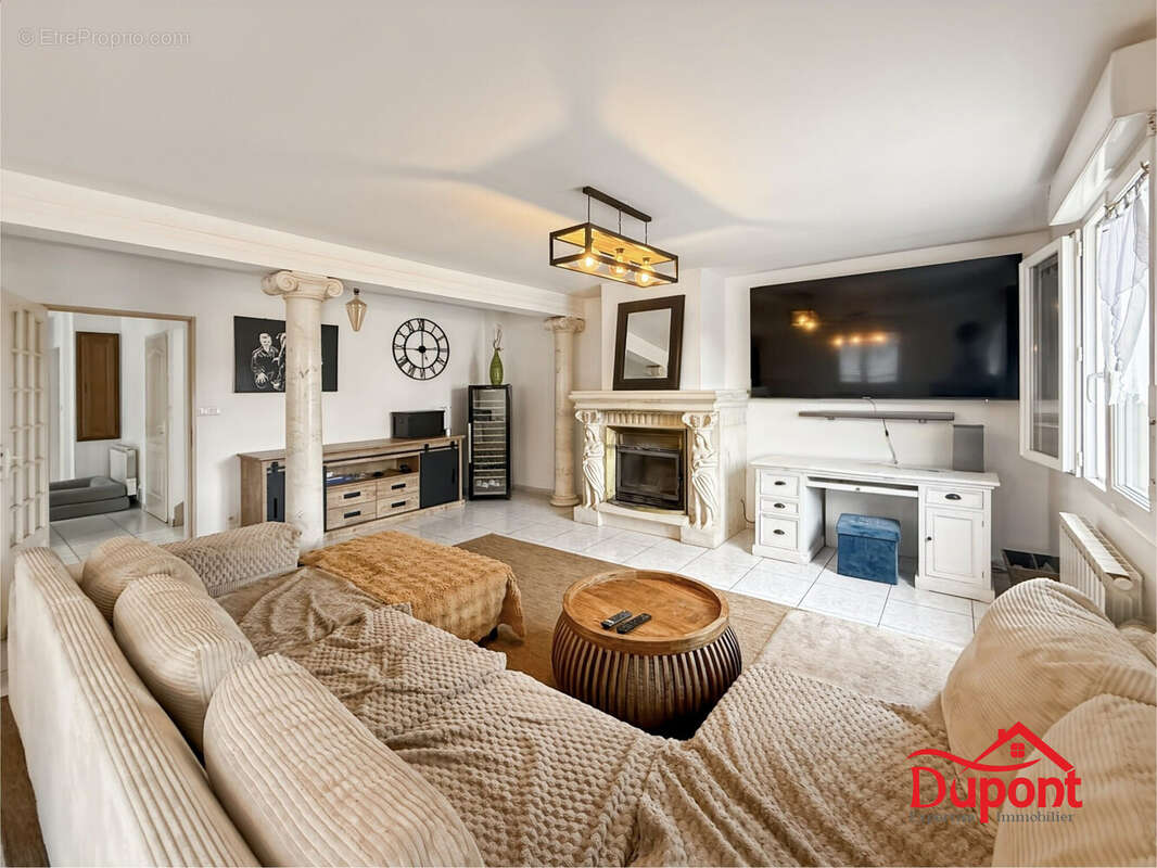 Maison 137 m² à Deville  - photo 2