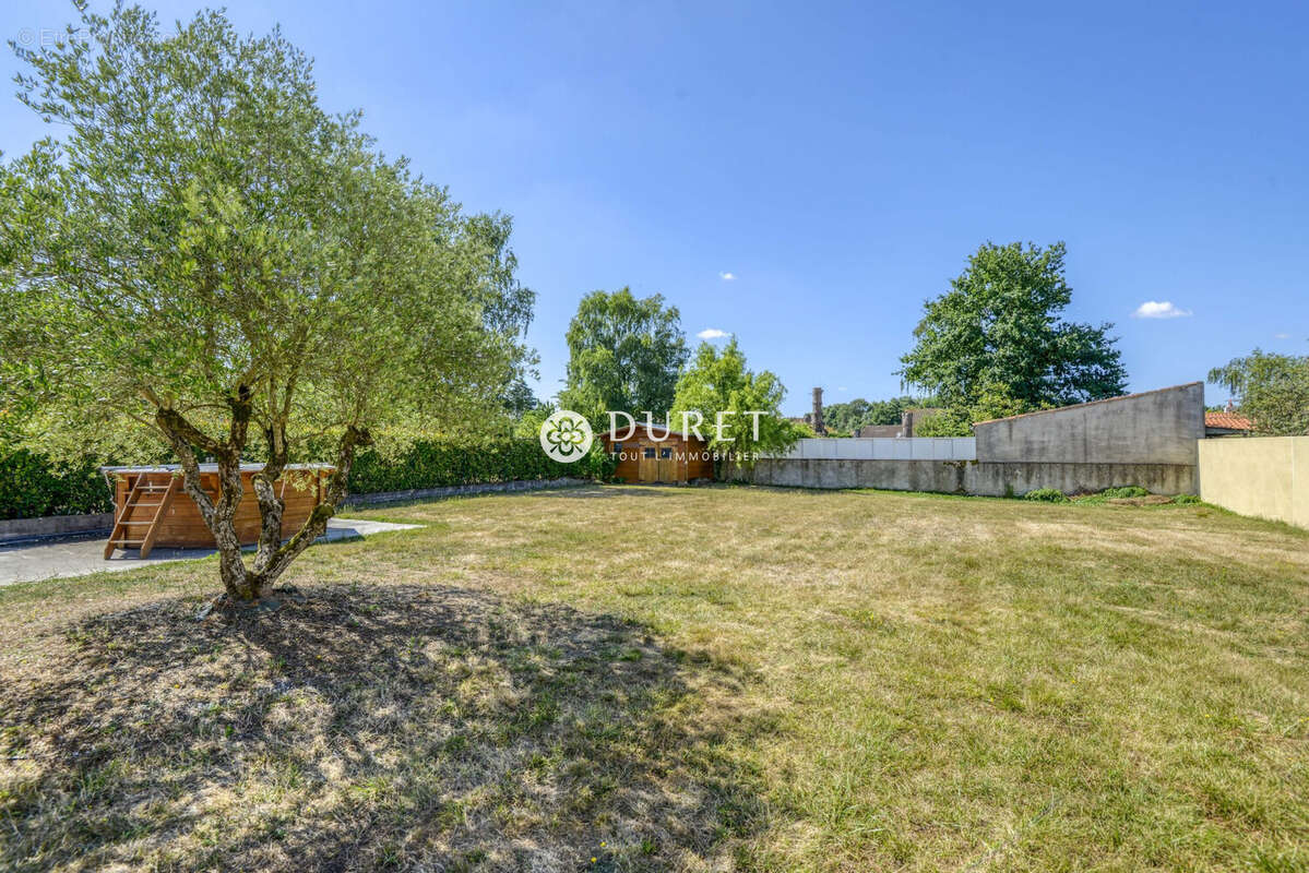 Maison à SAINT-LUMINE-DE-CLISSON