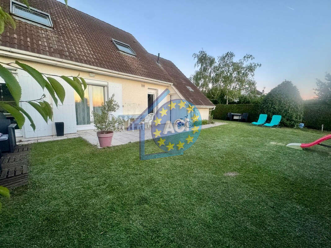 Maison à MANTES-LA-VILLE