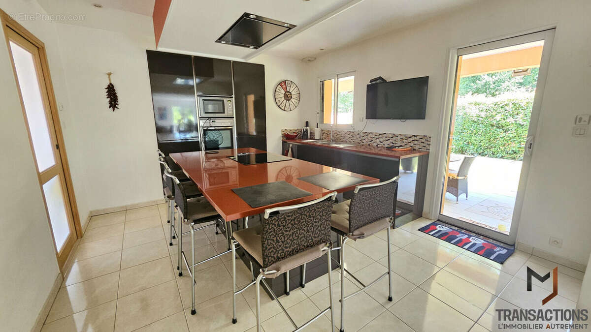 Maison à SAINTE-PAZANNE