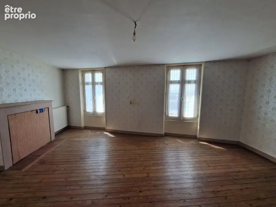 Maison de caractère avec jardin, garage et beau potentiel ? - photo 6