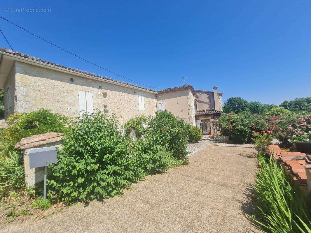 Appartement à LECTOURE