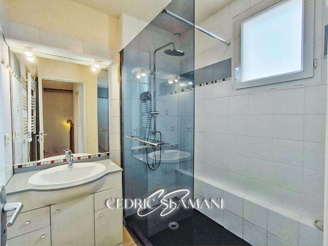 Maison à VILLEMOUSTAUSSOU