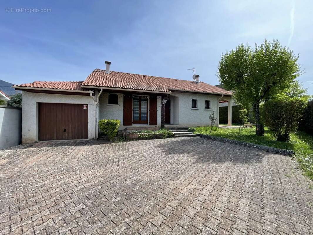Maison à VIF