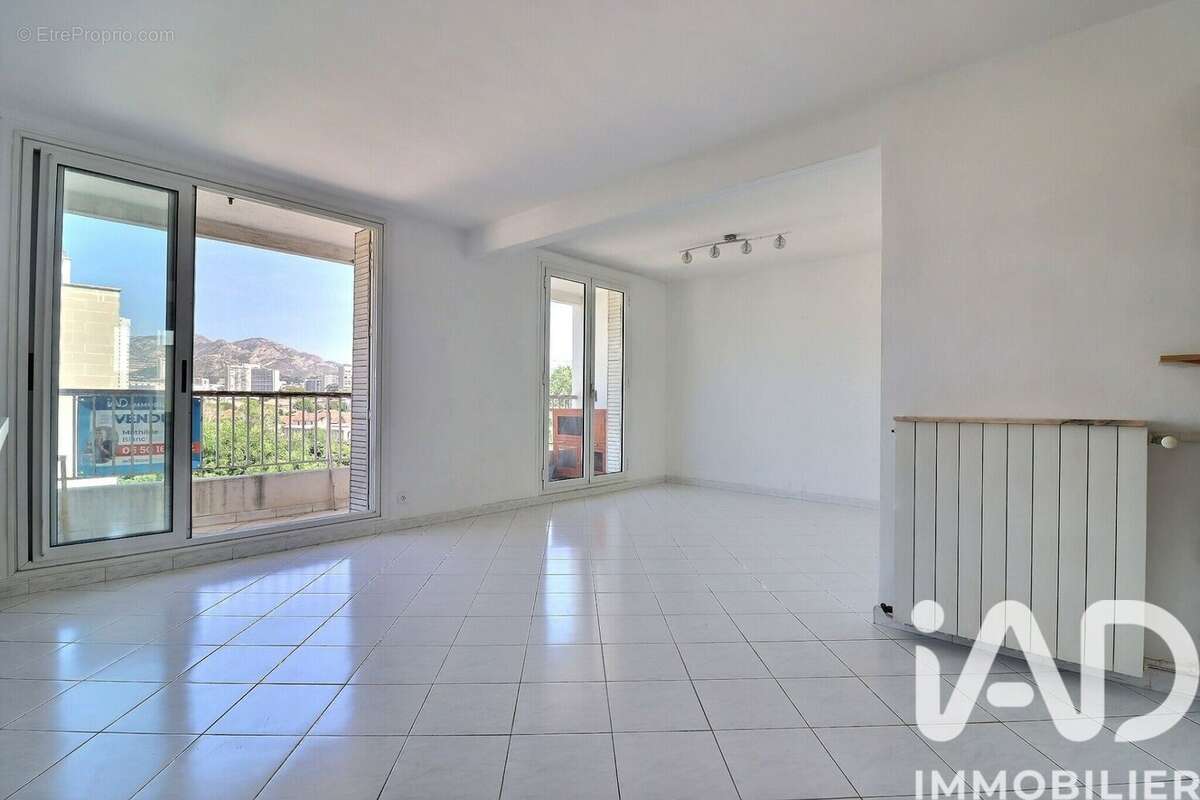 Appartement 79 m² à Marseille-8e  - photo 2