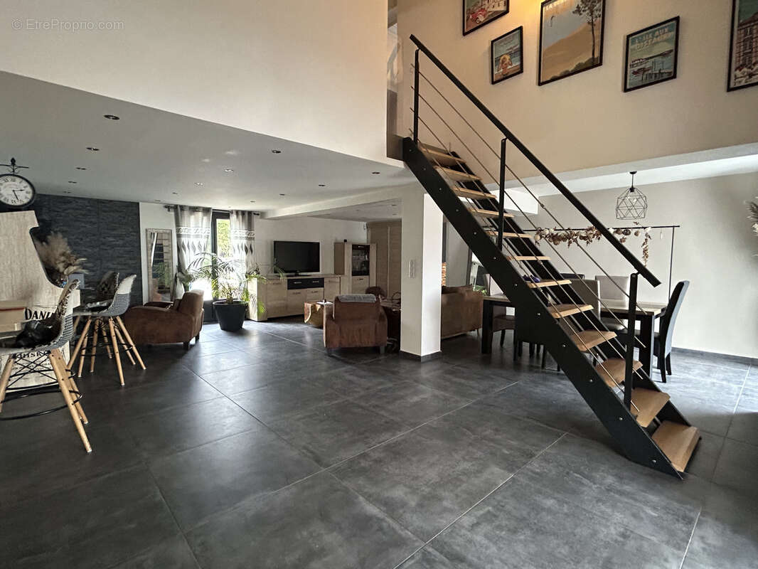 Maison à SAINTE-EULALIE