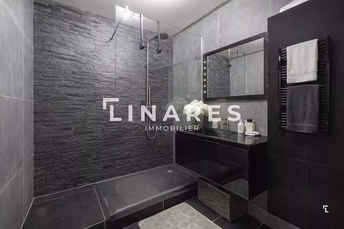 Appartement à MARSEILLE-10E