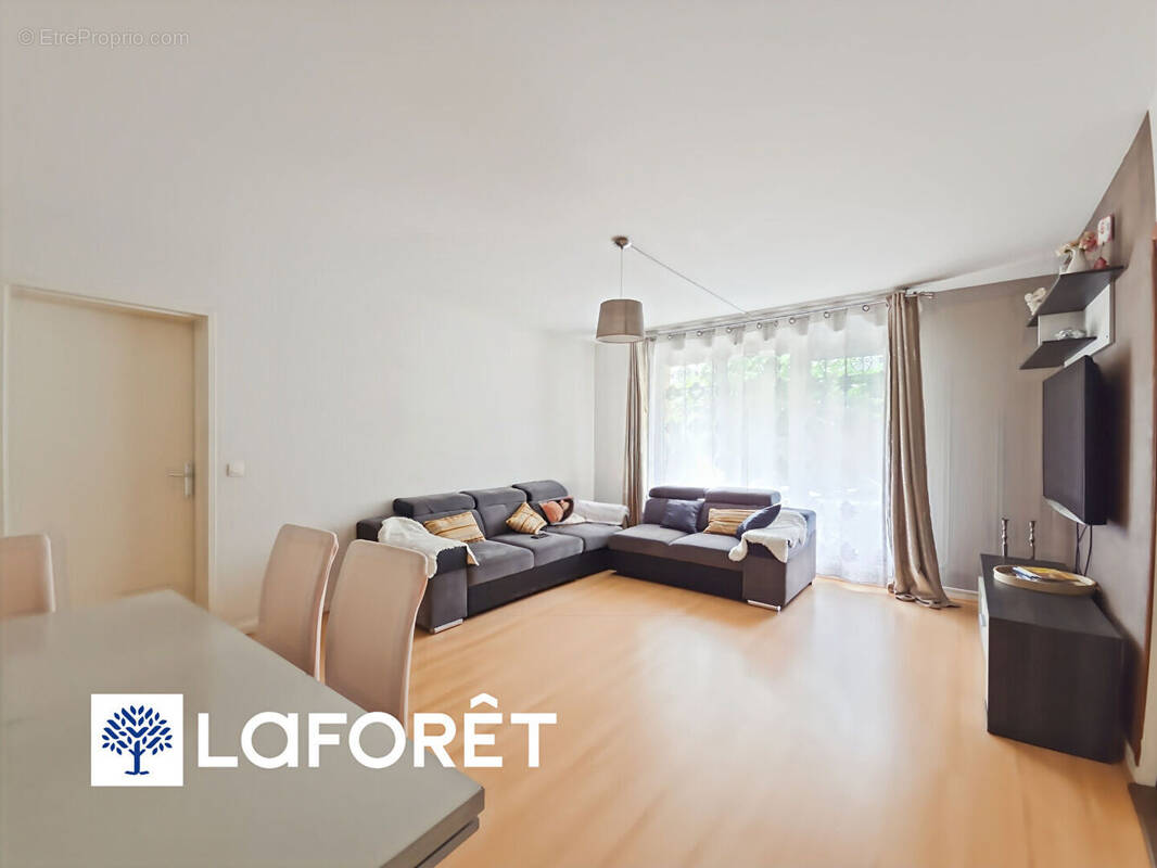 Appartement à RIS-ORANGIS