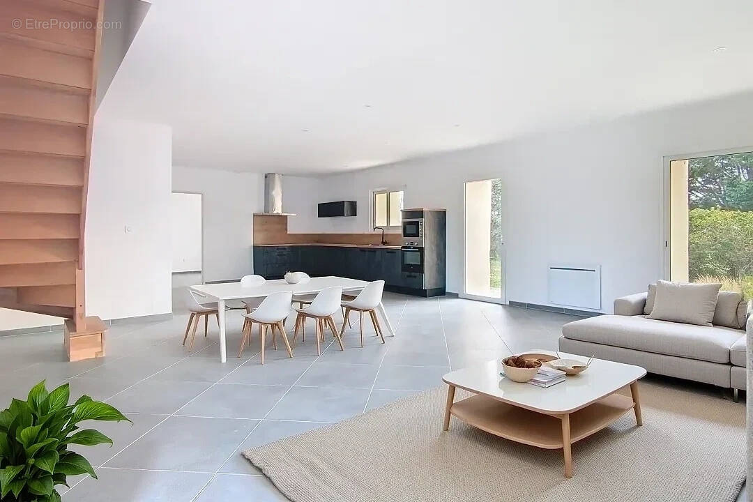 Maison à SAINT-ANDRE-DE-CUBZAC